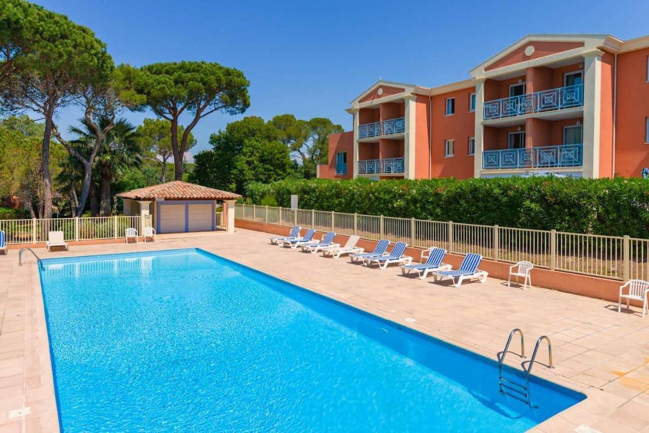 Oasis Des Grands Pins - Saint-Raphael - Residence Privee Avec Grande Piscine & Tennis Privee Exterior photo